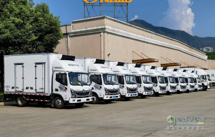 福田奧鈴玉兔III自動(dòng)擋冷藏車(chē)備受追捧,福建大客戶頻頻訂購(gòu)