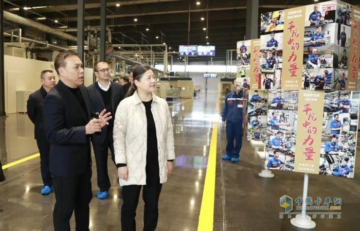 廣西壯族自治區(qū)國資委主任尤莉莉到玉柴調(diào)研