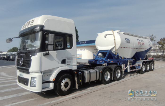 中集陜汽一體化：什么都能裝，來回都賺錢 M3000S “全能王”陀螺罐粉罐車