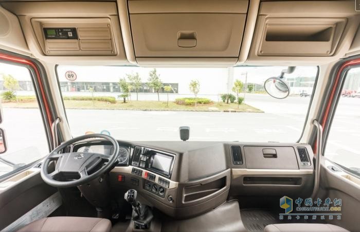 電量升至600度，乘龍H5大電量牽引車震撼登場