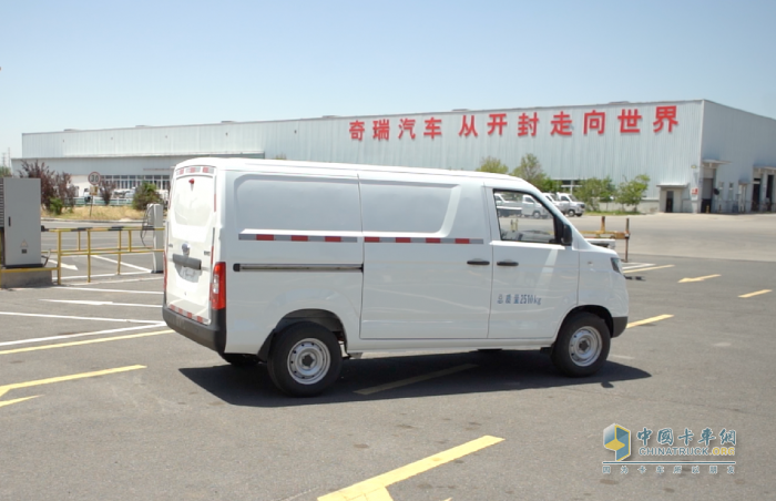 數(shù)字化+三防電池+主被動(dòng)安全，開瑞江豚E5打造全能小幫手