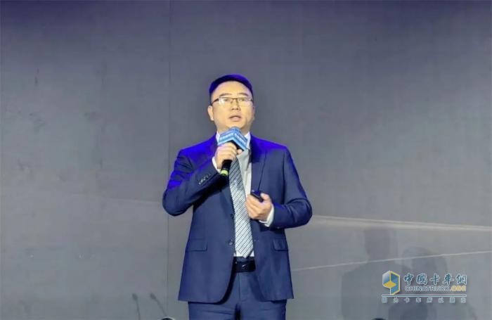 “六邊形”老總履新，聯(lián)合重卡能否涅槃重生？