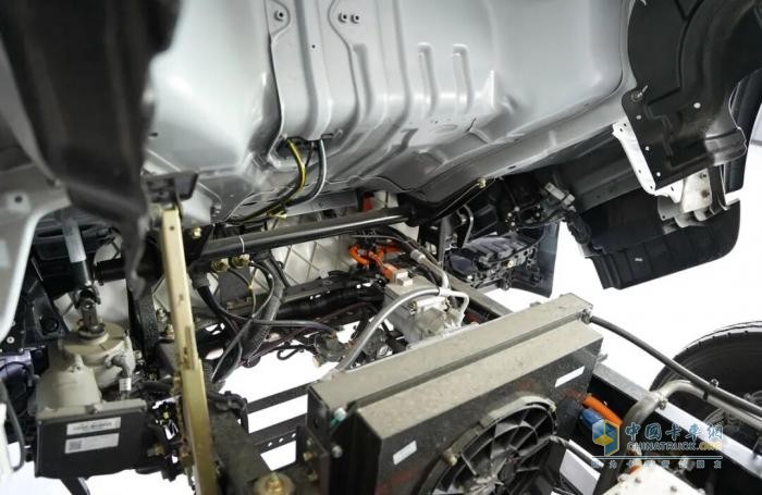 續(xù)航450km！乘龍翼威2大電量輕卡：打破里程焦慮， 拓展你的業(yè)務半徑