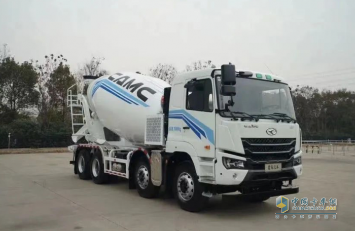 星馬輕騎兵電動上裝攪拌車，倍速創(chuàng)富“好搭檔”