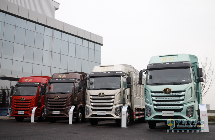 解放新車載譽上市，高端智造誰與爭鋒