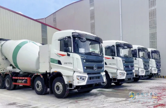 三一純電動混凝土攪拌車攜手廣西南寧鴻之桂，引領(lǐng)行業(yè)綠色環(huán)保新風(fēng)潮！