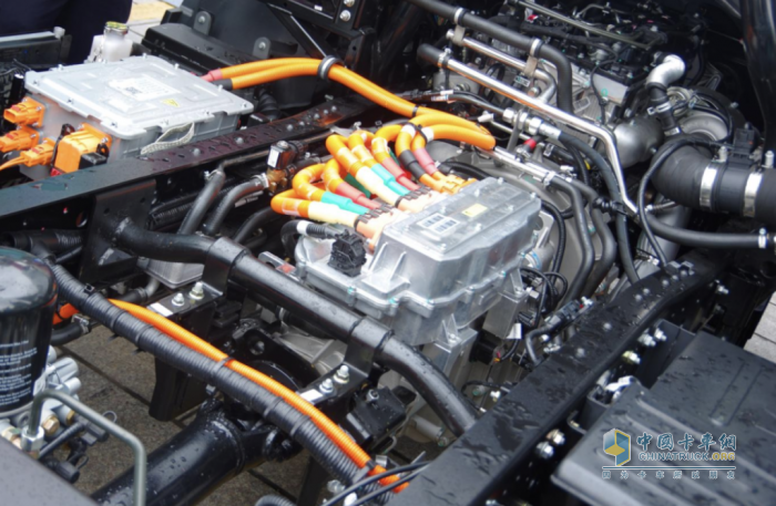 行業(yè)首家！江淮1卡P1+P3混動技術(shù)路線帥鈴HS6混動新品曝光