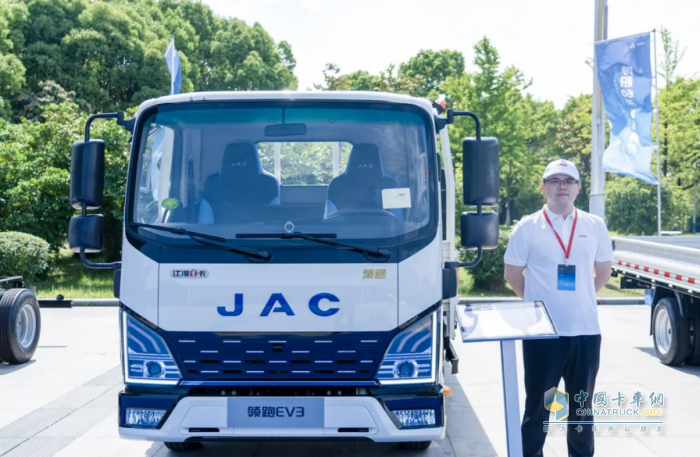 江汽集團(tuán)2024技術(shù)開放日，領(lǐng)跑EV3首發(fā)亮相