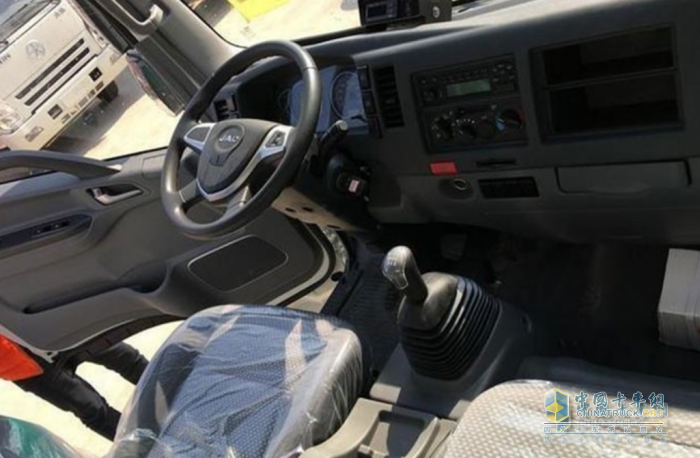 更節(jié)油更可靠服務(wù)更好 冷鏈1號帥鈴冰博士讓錦億物流成老伙伴