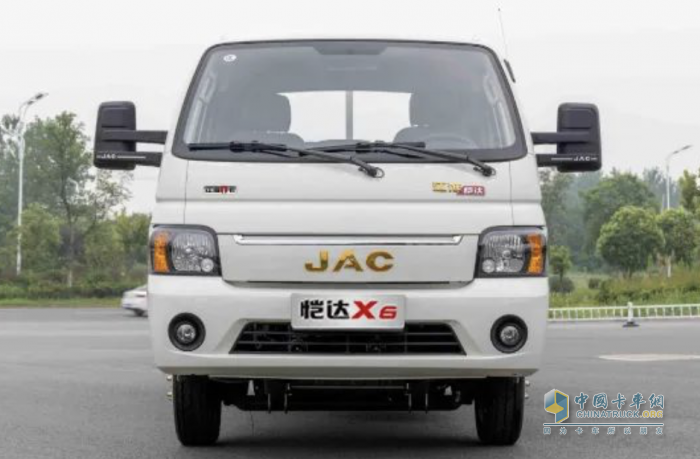 拉水果一車“兩”用,江淮1卡愷達(dá)是他的“解悶”神器