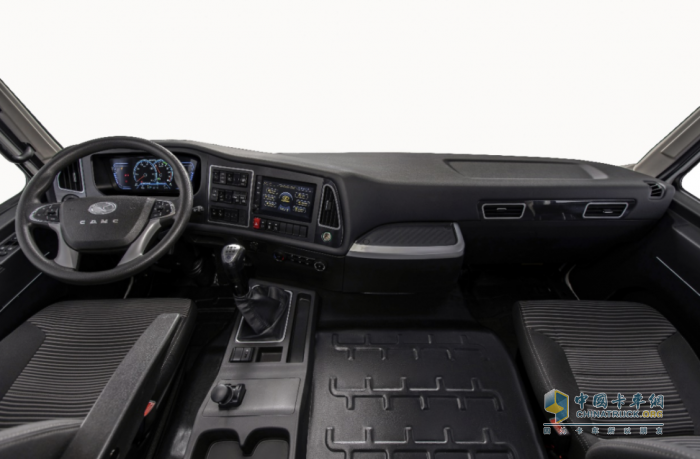 星馬輕騎兵攪拌車，輕量又高效，安全“拌”大事