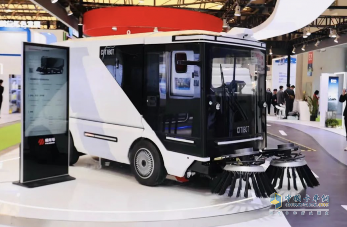 聚焦綠色低碳 福龍馬攜綠色智能環(huán)衛(wèi)裝備亮相第25屆中國環(huán)博會(huì)