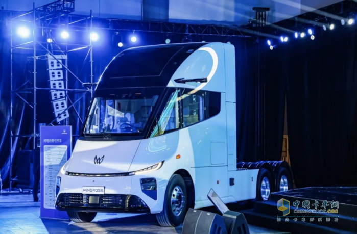 漢德車橋攜手葦渡科技打造的全新一代新能源重卡耀世來(lái)襲！