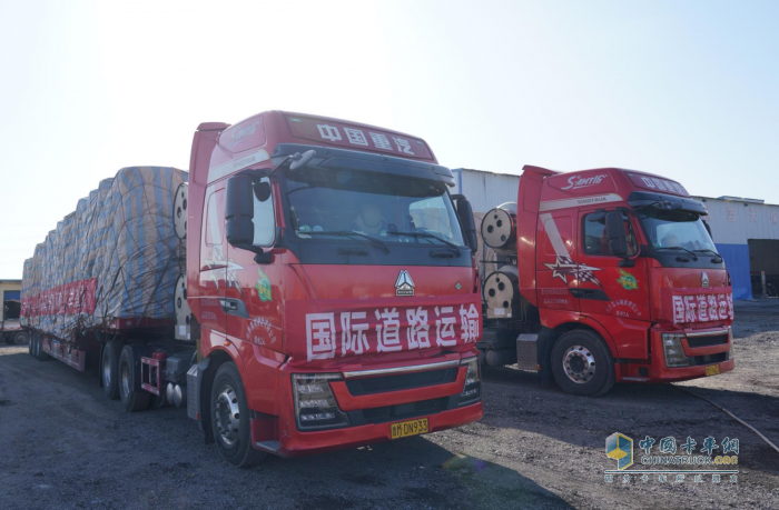 豪沃重卡助力圓鴻物流降本增效，打造跨境運力新標(biāo)桿