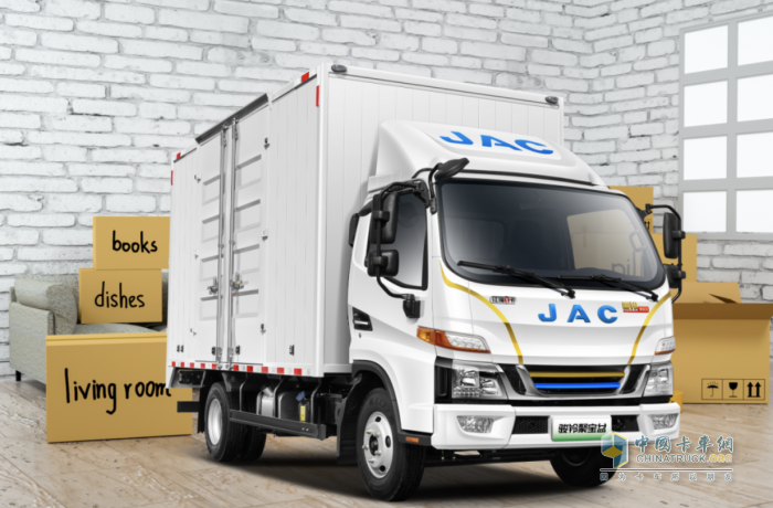 三駕馬車戰(zhàn)略引領，江淮1卡油混電新品即將奔騰來襲！