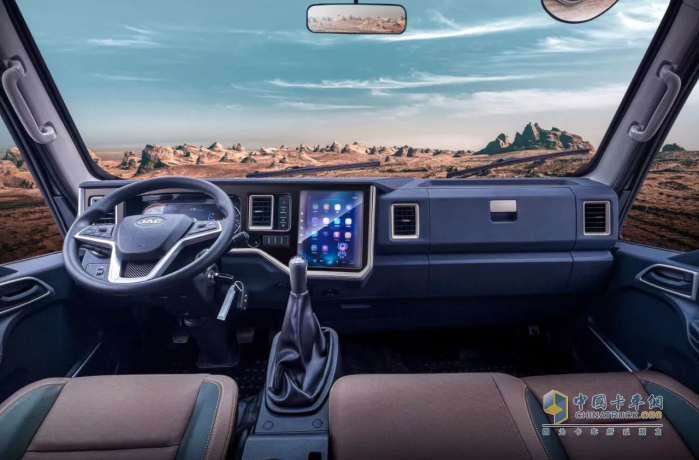 斷面強(qiáng)化直通梁200mm，威鈴M7牛魔王承載能力爆表！