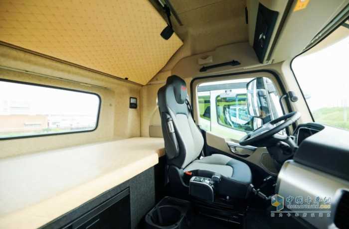 中秋將至，江淮星耀X7這廂有禮了