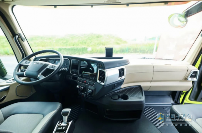 中秋將至，江淮星耀X7這廂有禮了