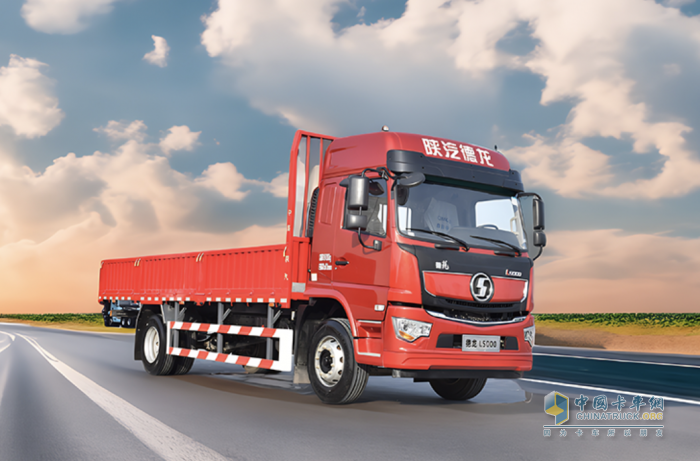 看陜汽L5000經(jīng)典版征戰(zhàn)貨運(yùn)，跑出致富加速度！
