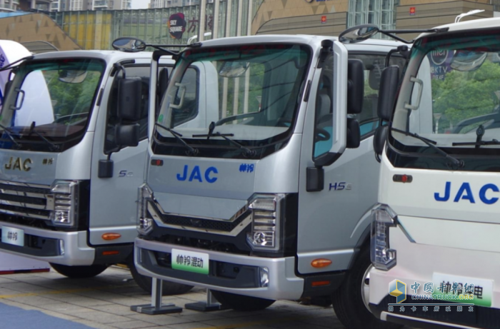 行業(yè)首家！江淮1卡P1+P3混動技術(shù)路線帥鈴HS6混動新品曝光