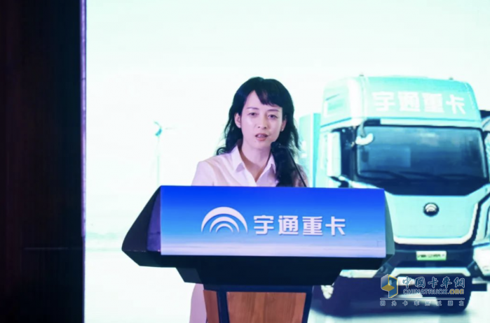 現(xiàn)場(chǎng)集中簽約、批量交付50臺(tái)！宇通重卡全系新品西安上市