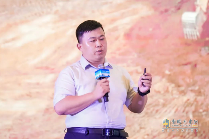 現(xiàn)場(chǎng)集中簽約、批量交付50臺(tái)！宇通重卡全系新品西安上市