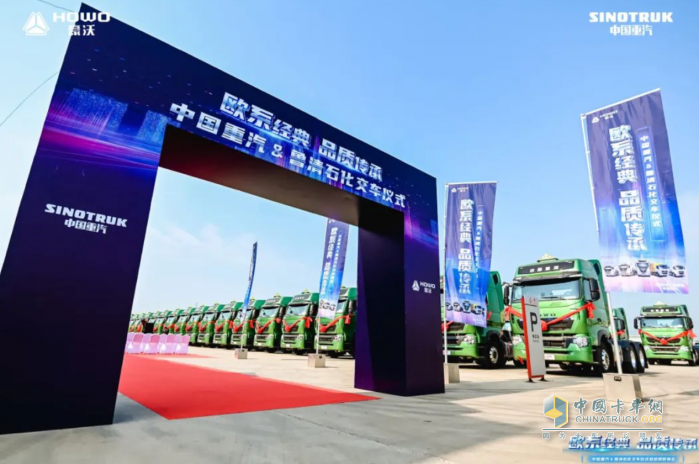 臨危不懼！豪沃?；窢恳嚍楹纬蔀榇罂蛻羰走x？