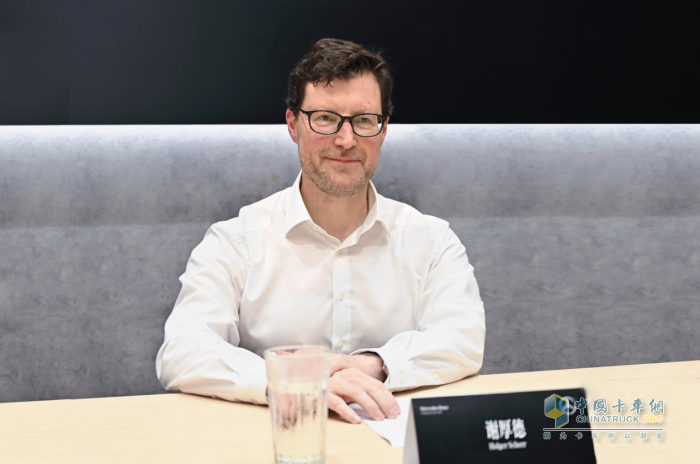 梅賽德斯-奔馳卡車