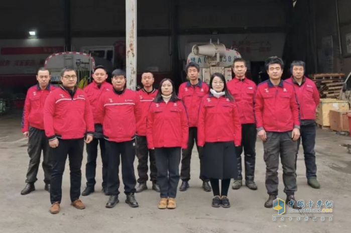 黨飛：17年管理路，鑄就東風(fēng)服務(wù)“心”力量