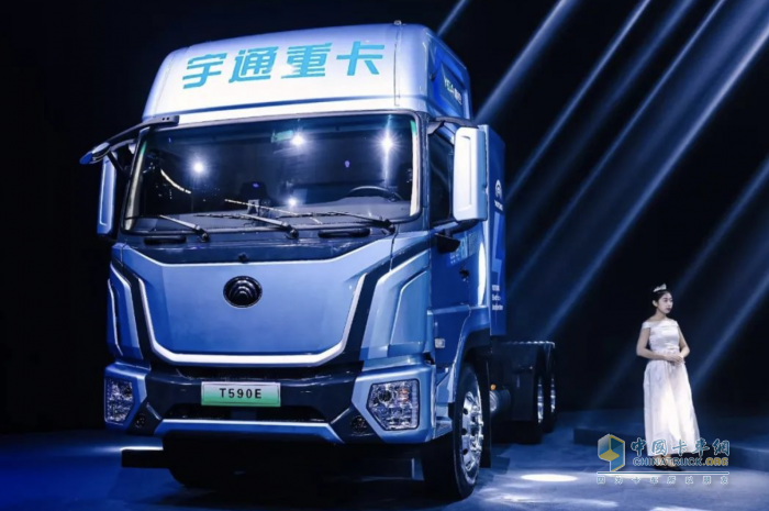 高舉“可靠”大旗，科技創(chuàng)新引領(lǐng)，宇通重卡全系新品重磅上市！
