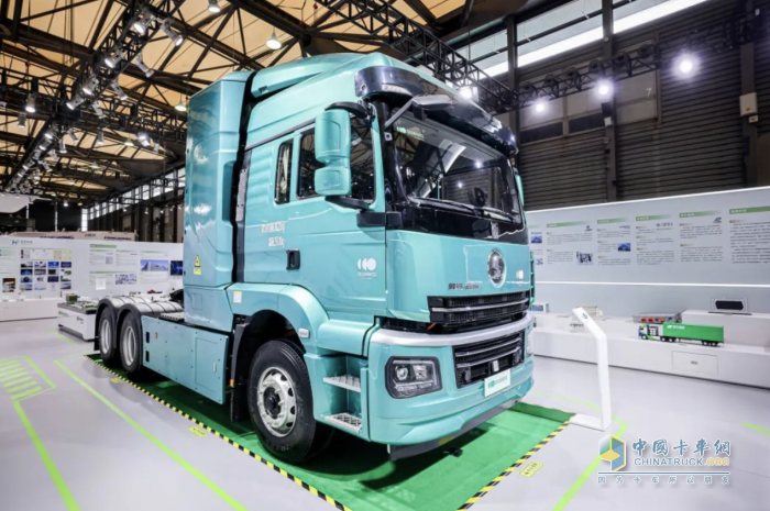 全“氫”出擊！康明斯Accelera零碳動力鏈亮相上海零碳博覽會