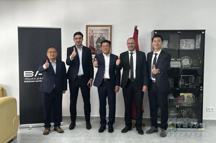 東風(fēng)股份與摩洛哥大客戶簽署訂單，深化跨區(qū)域合作