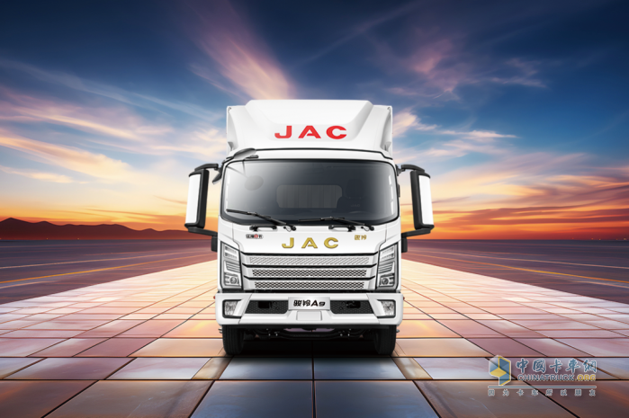 駿鈴A9-LNG版，高效更節(jié)能，行千里不“喘氣”