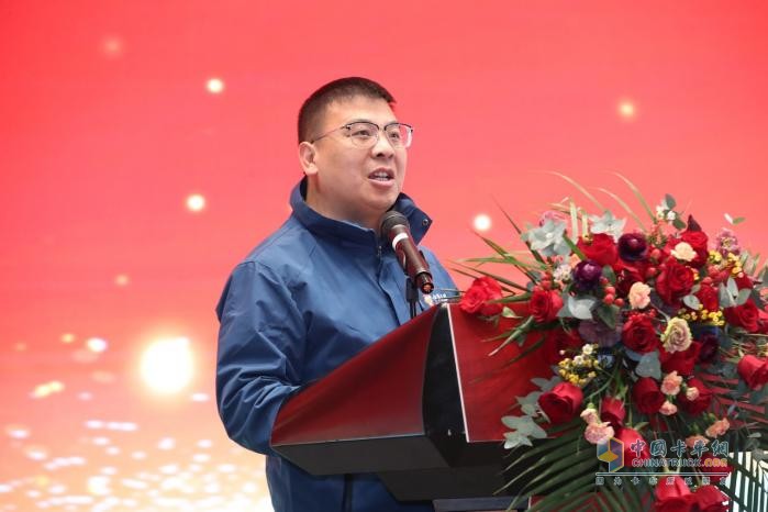 宇通輕卡攜手中汽兄弟簽署戰(zhàn)略合作，助力卡友走上創(chuàng)富快車道