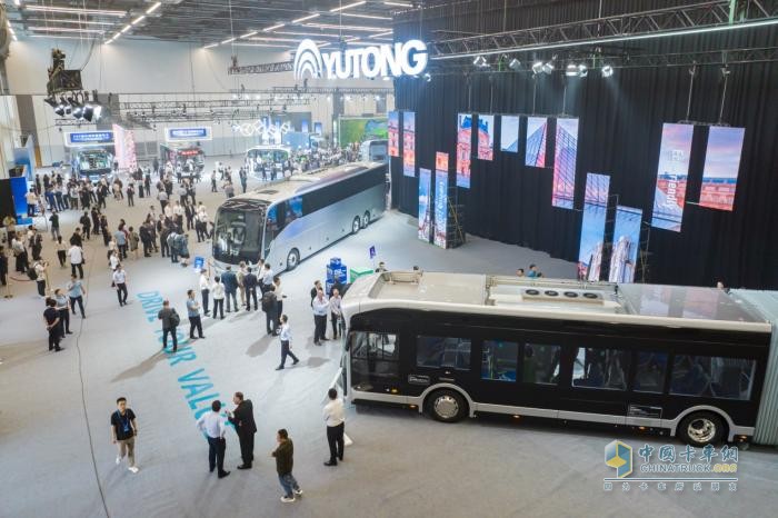 首個商用車電動專屬平臺！宇通發(fā)布?？谽平臺再掀技術變革浪潮