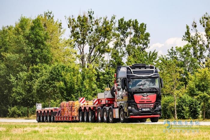 曼恩“獅”力盡展  群英匯聚2023卡車(chē)技術(shù)節(jié)