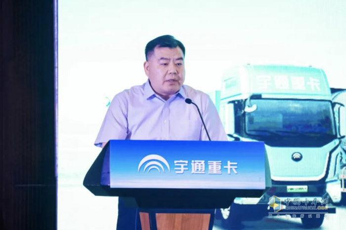 現(xiàn)場(chǎng)集中簽約、批量交付50臺(tái)！宇通重卡全系新品西安上市