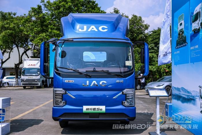 國際帥鈴20年，瞄準“新能卡車”，多款高端輕卡正式上市！