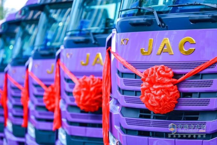 備戰(zhàn)雙十一快遞快運(yùn)，智能江淮重卡K7+帶來新玩法！