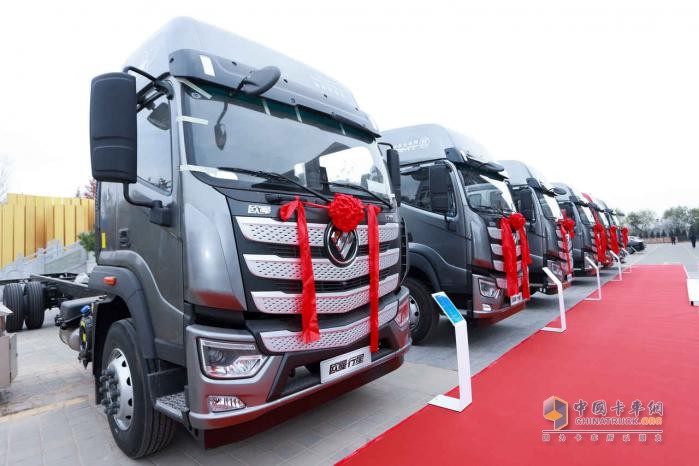 訂車78臺！歐曼行星自動擋中卡山東區(qū)域上市 推動物流運(yùn)輸高速發(fā)展