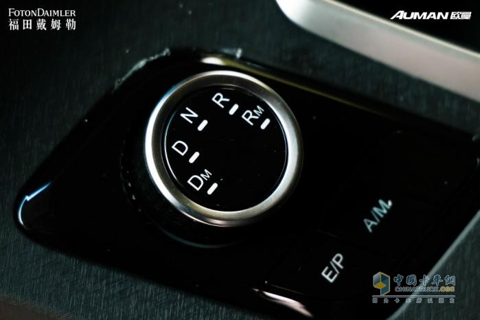 代表建議增設(shè)自動(dòng)擋貨車駕駛證 歐曼行星自動(dòng)擋中卡順應(yīng)時(shí)代變革 開啟用戶價(jià)值新時(shí)代