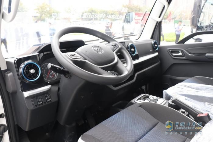 走街串巷 靈活暢行 歐馬可智藍(lán)EX夢(mèng)想卡車城配運(yùn)輸好幫手！