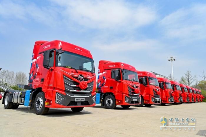 高效節(jié)油 可靠耐用！歐曼GTL星翼版470馬力牽引車助推快運物流新發(fā)展