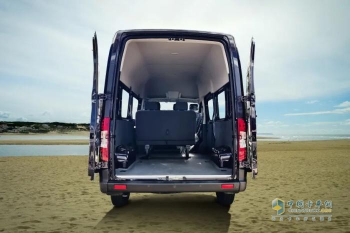 多重購車驚喜等您拿，東風(fēng)御風(fēng)V9+給”利“來襲