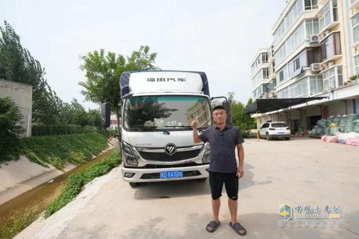 馳騁夢(mèng)想之路:奧鈴玉兔Ⅲ與連俊麗的致富之旅