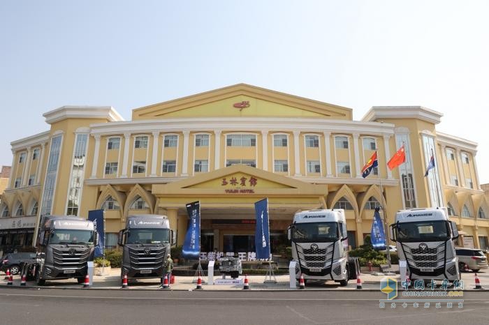 萬千星輝、舍我其誰！歐曼星輝渠道燃動會全員一心、誓奪目標