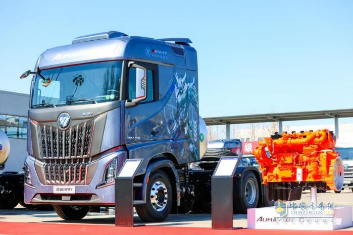 歐曼銀河 7 系列 630 大馬力燃?xì)廛嚕壕M(jìn)干線物流時(shí)效與成本雙效能