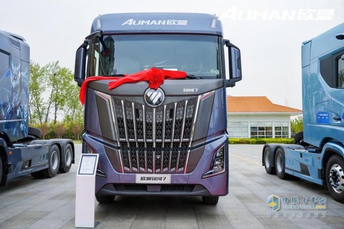 訂車203臺！歐曼銀河重卡山東區(qū)域上市 開啟高效物流運輸新時代