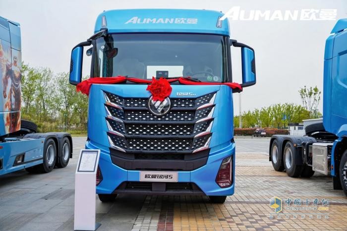 訂車203臺！歐曼銀河重卡山東區(qū)域上市 開啟高效物流運輸新時代