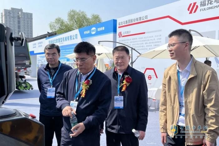 福龍馬火爆亮相2025北京環(huán)衛(wèi)展吸睛無數(shù)，新車型亮點大揭秘！